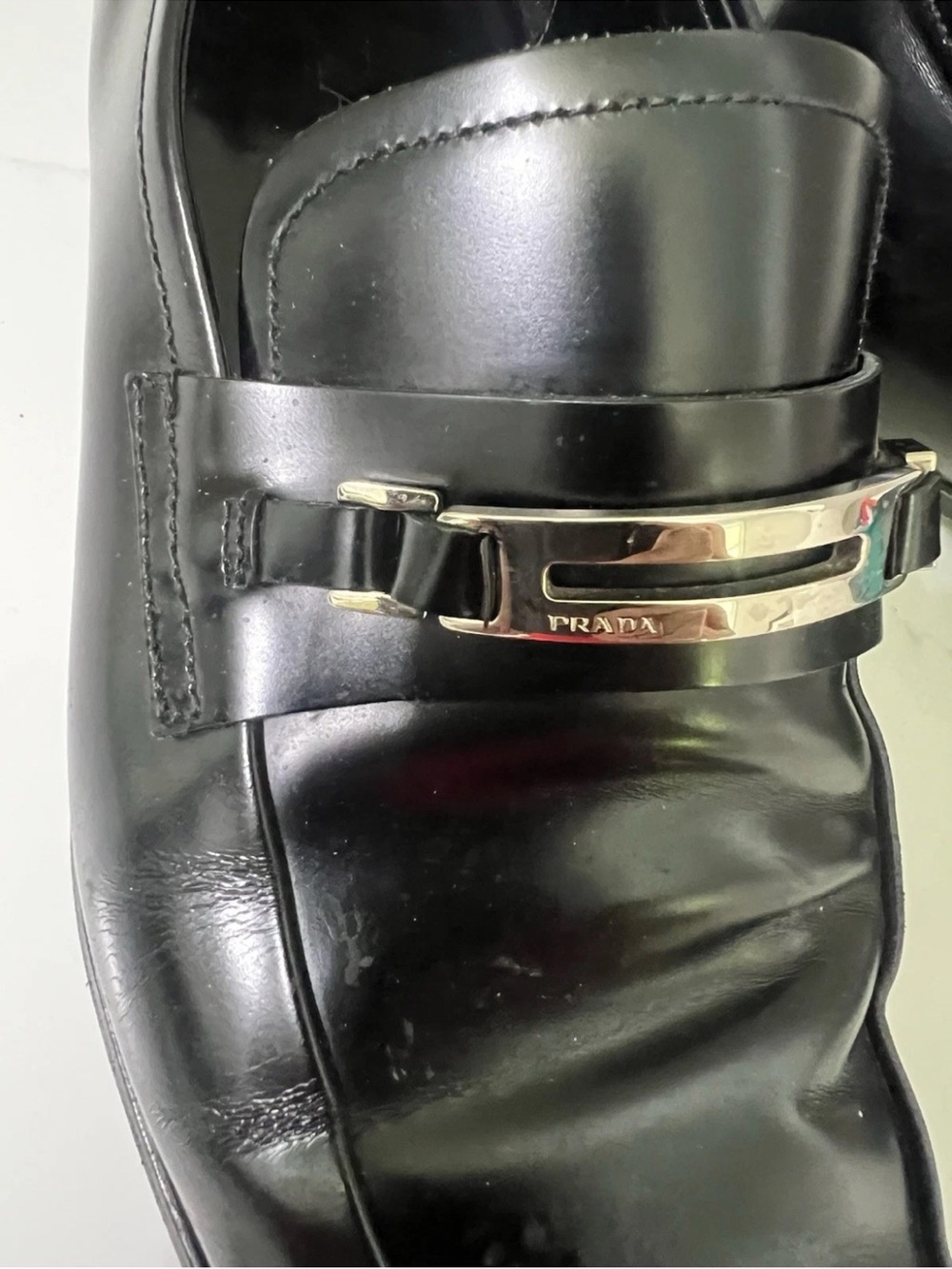Prada Black Leather Loafers Silver Prada Hardware Italy Mens Size 9 Y2K Luxury - Picture 3 of 8